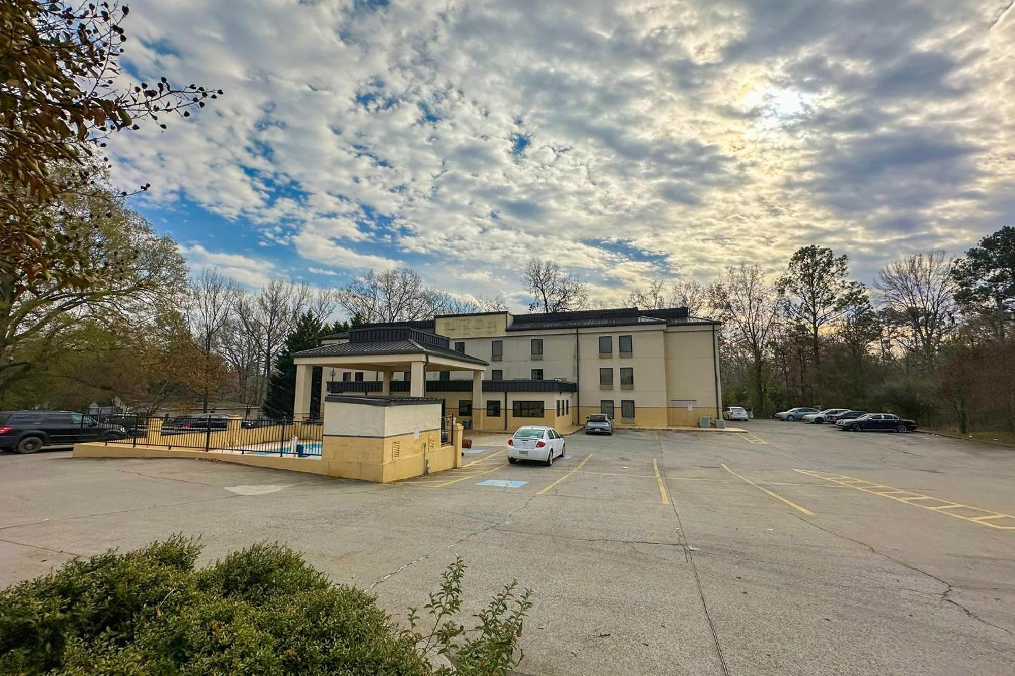 Oyo Hotel Rome West Ga Extérieur photo